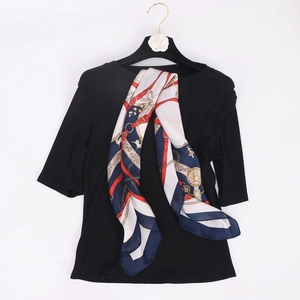 Silk-like square scarf with retro chain and bear print for women, vintage style neckerchief