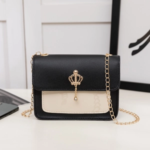 Sac Bandoulière Femme Color Block Cuir PU Petit Sac À Main Carré Avec Pendentif Couronne Dorée Bandoulière Chaîne En Métal