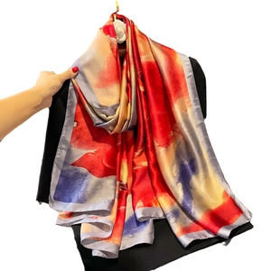 Écharpe en soie artistique avec imprimé floral abstrait rouge et violet élégant