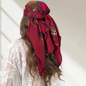 Vintage Ethnic Floral Square Scarf With Gold Metallic Lurex Thread Paisley Print Bohemian Headscarf For Women