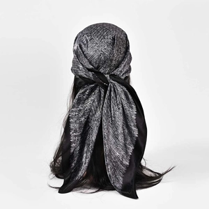 Carré De Satin Satin Imprimé Foulard Cheveux Grand Bandana Pour Femmes Élégant Foulard De Cou