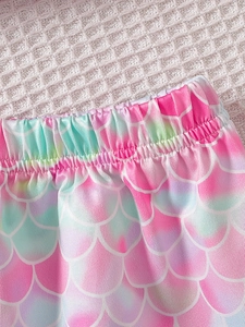 Girls sweet fish scale pattern shorts with pink gradient and elastic waistband