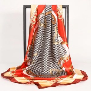 90cm silk-like square scarf with red houndstooth and golden chain prints for women