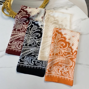 Carré De Satin Femme Imprimé Paisley Bandana Satin Rétro Foulard De Cheveux Accessoire De Cou