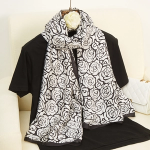 Elegant Women's Black And White Rose Print Satin Scarf Long Silk Feel Shawl Wrap For Sun Protection Beach Travel Accessory