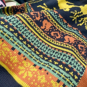 Écharpe d'hiver en tricot réversible avec motif jacquard renne et tissage géométrique