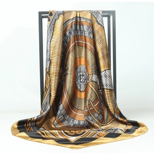 Vintage Printed Square Scarf Satin Imitation Satin Bandana Large Totem Pattern Headscarf For Women Casual Daily Travel Hair Wrap Stylish Hair Accessory