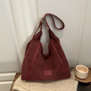 Retro burgundy frosted leather tote bag with large capacity for autumn and winter daily use