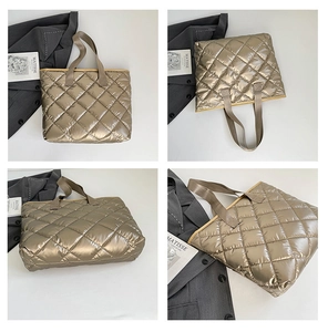 Vue détaillée sous quatre angles du sac fourre-tout matelassé doré avec coutures en losange