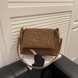 Women Leopard Print Shoulder Bag Faux Suede Matte Chic Flap Handbag With Gold Metal Chain Strap Vintage Casual