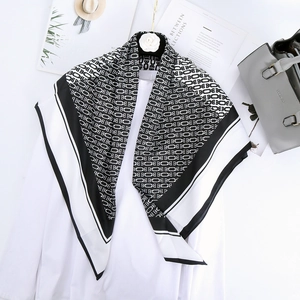 Women Elegant Twill Satin Square Scarf Letter Chain Monogram Print Silk-Like Headscarf Shawl Fashion Neck Scarf