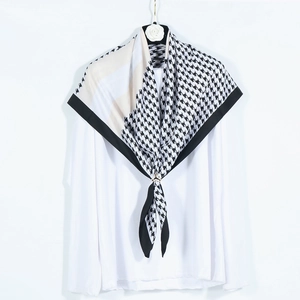 Large Square Scarf Twill Satin Houndstooth Print Elegant Shawl For Women French Retro Style Smooth Hijab Wrap