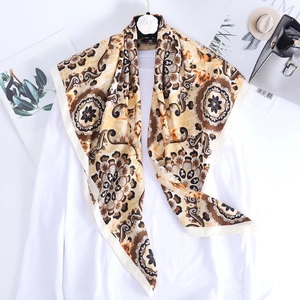Foulard Carré Imprimé Pour Femmes Bohème Floral Paisley Satin De Sergé Sensation Satin Bandana Hijab Châle Accessoires Mode