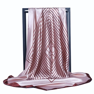Grande Sciarpa Quadrata Stampa A Righe Raso Poliestere Sensazione Raso Moda Foulard Per Donna Motivo Geometrico Moderno