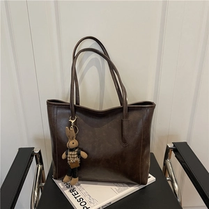 Damen Retro PU Leder Tote Bag Große Kapazität Minimalistische Schultertasche Mit Hasen Anhänger Für Reise Büro Alltag