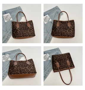 Detailansichten der Leopard-Print-Einkaufstasche mit braunem Leder und großem Volumen
