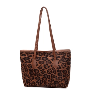 Fashionable leopard print tote bag with brown leather handles for women's daily commute