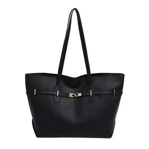 Borsa tote classica nera in pelle con fibbia in metallo dorato e doppie tracolle