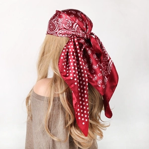 Vintage Paisley Polka Dot Print Satin Scarf For Women Fashion Square Bandana Head Scarf Neck Scarf Elegant Hair Wrap Accessory