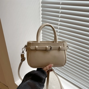 Minimalist PU Leather Crossbody Bag For Women Trendy Niche Design Shoulder Handbag With Belt Buckle Decoration Daily Commute Bag