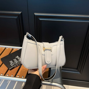 Damen PU Leder Achseltasche Schultertasche Vintage Elegant Halbmond Hobo Handtasche Modisch Lässig Mit Metallschnalle