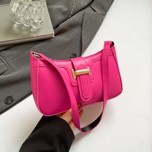 Women Retro PU Leather Underarm Bag Minimalist Solid Color Shoulder Bag With Gold Metal Buckle Fashionable Hobo Purse