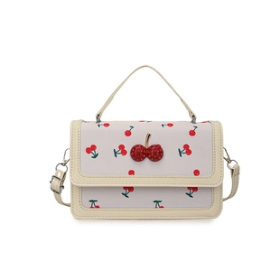 Borsa a tracolla in tela crema con stampa a ciliegie e ciliegia di strass