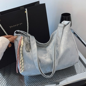 Minimalist Large Capacity PU Leather Hobo Bag For Women Commuting Shoulder Bag With Adjustable Strap And Woven Pendant