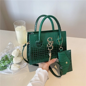 Women Crocodile Pattern PU Leather Handbag And Coin Purse Set Tassel Metal Logo Shoulder Crossbody Bag For Daily Commute