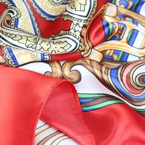 90cm satin square scarf with vintage paisley print and elegant baroque motifs in red