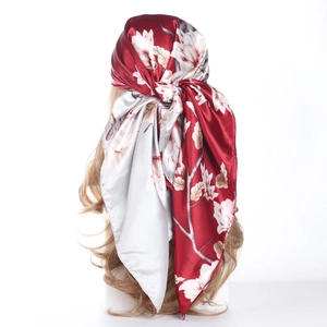 Women Elegant Satin Square Scarf Floral Butterfly Baroque Pattern Silk Like Large Neck Head Scarf Hair Scarf Fashion Shawl