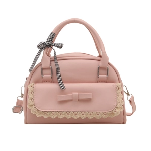 Sac carré rose minimaliste avec poche en dentelle, nœud et ruban à carreaux chic