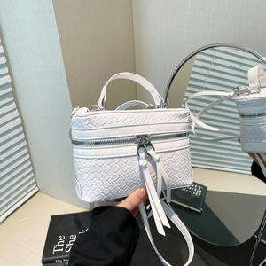 Women Woven Box Crossbody Bag Fashion PU Leather Handbag With Tassel Zip Small Vanity Case Shoulder Bag Daily Mini Purse