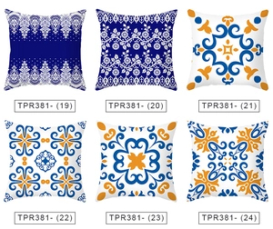 Lot de six housses de coussin ethniques bleu et jaune aux motifs floraux et géométriques