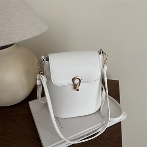 Women Crossbody Bucket Bag PU Leather Solid Color Metal Buckle Minimalist Retro Small Shoulder Handbag Daily Casual