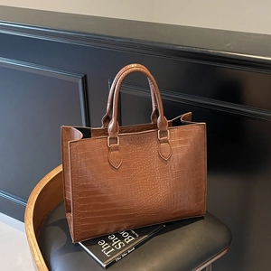 Women's Crocodile Pattern Tote Bag PU Leather Large Capacity Top Handle Handbag For Commuting Vintage Style