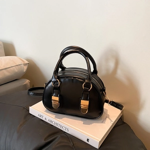 Borsa a Tracolla da Donna Retrò in Pelle PU a Forma di Conchiglia con Hardware Dorato Borsa a Mano Estiva Piccola Casual