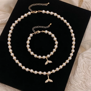 Bracelet De Künstliche Perles Élégant Queue De Poisson Pour Femmes Cuivre Plaqué Or Avec Zircon Style Coréen Bijoux De Luxe