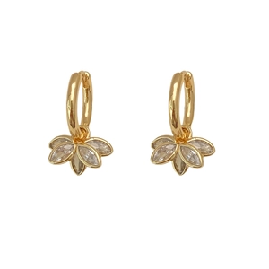 Boucles d'oreilles pétales de lotus dorées avec pendentif en zircon pour femme