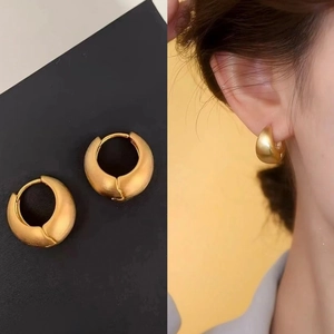 French Minimalist Brushed Matte Gold Teardrop Hoop Earrings For Women Elegant Chunky Copper Waterdrop Huggie Jewelry