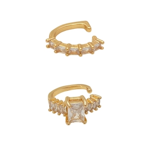 Bagues d'oreilles dorées élégantes avec zircons et design en C sans perçage pour femme