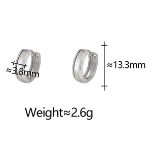 Detailansicht silberne Muschel-Ohrringe, 13,3 mm Durchmesser und 2,6 g Gewicht