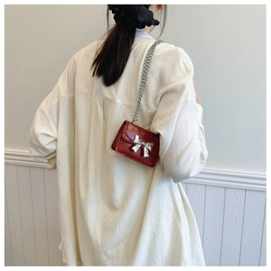 Mini sac bandoulière vintage rouge pour filles avec nœud en métal et chaîne