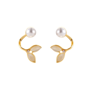 Elegant C-shaped pearl earrings with cat eye stone leaf and zircon accents