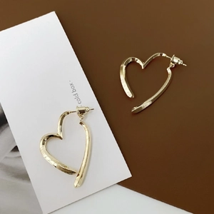 Golden heart earrings with hammered metal texture and hollow geometric design for women
