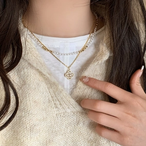 Collier De Künstliche Perles Rétro Choker Perlé Plaqué Or Pendentif Trèfle Délicat Style Français Pour Femmes Bijoux