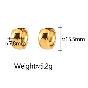 Polished gold geometric round earrings with dimensions 15.5mm by 7.8mm and weight 5.2g