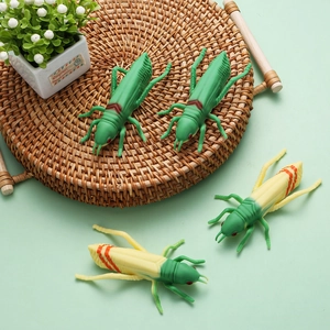 Creative Simulation Locust Grasshopper Shaped Ballpoint Pen Plastic Novelty Stationery Writing Tool For Kids Students