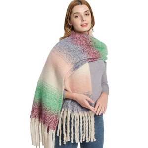 Damen Winter Schal mit Farbverlauf aus Bouclé-Garn Dicker Warmer Polyester-Schal mit Langen Fransen Mode Lässiger Schal