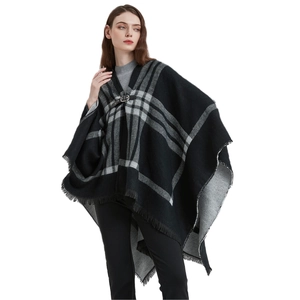 Châle poncho pour femme à carreaux noir et blanc avec boucle en cuir et finitions à franges